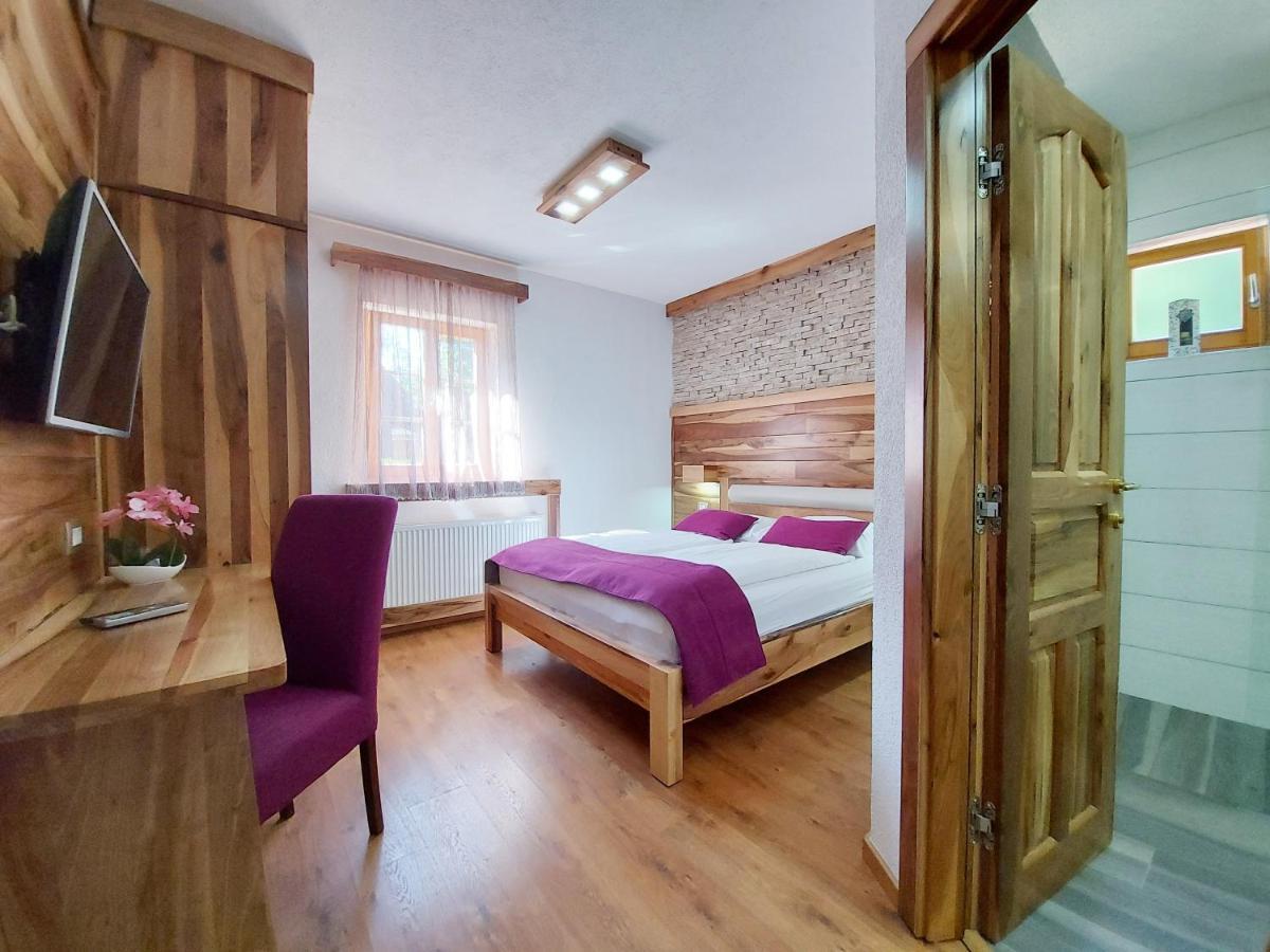 Plitvice Etno House I Bed & Breakfast พลิตวิชกา เยเซรา ภายนอก รูปภาพ