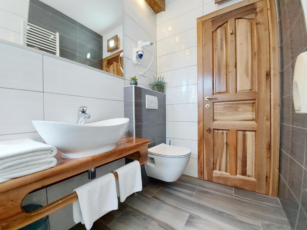Plitvice Etno House I Bed & Breakfast พลิตวิชกา เยเซรา ภายนอก รูปภาพ