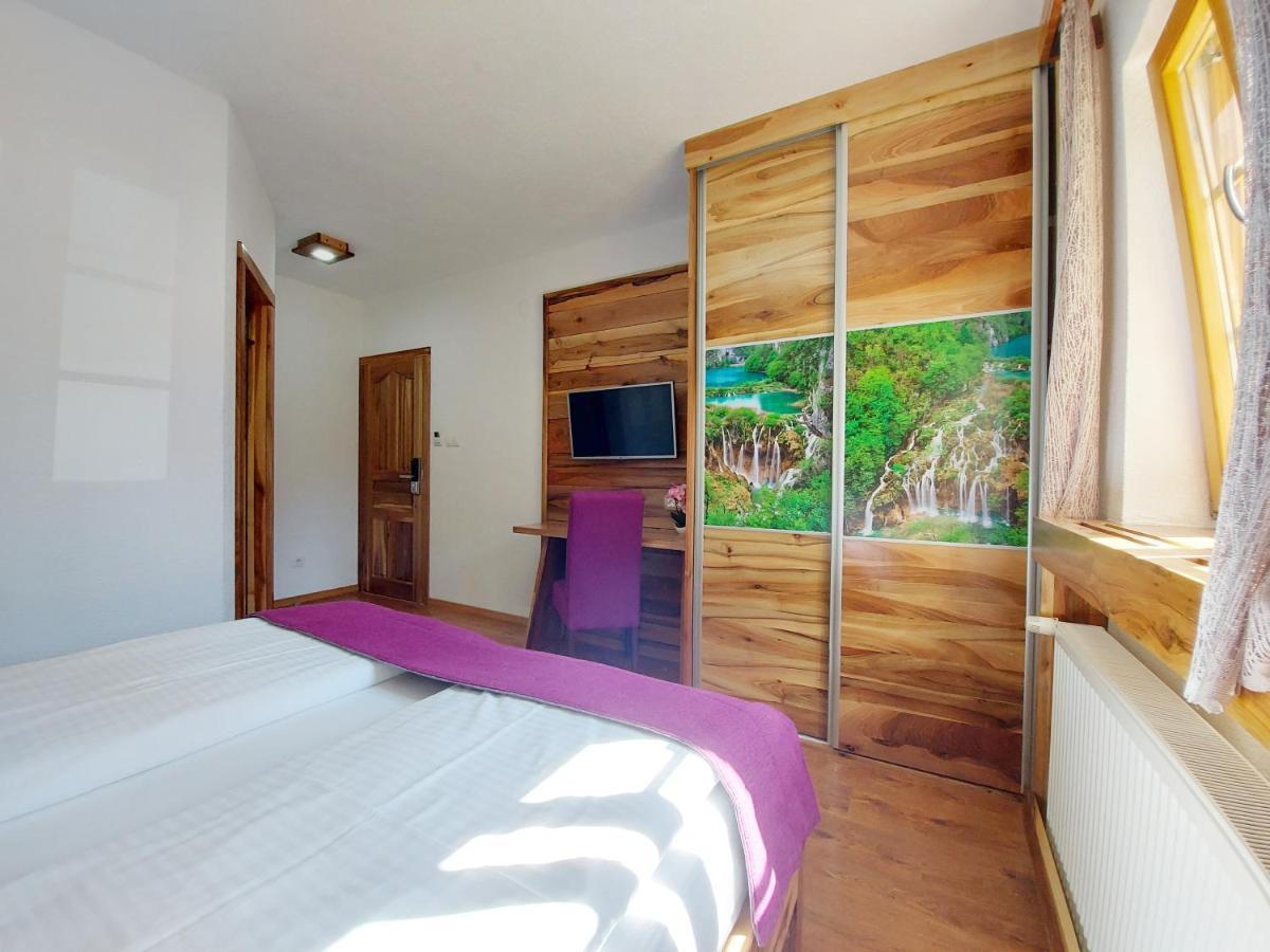Plitvice Etno House I Bed & Breakfast พลิตวิชกา เยเซรา ภายนอก รูปภาพ