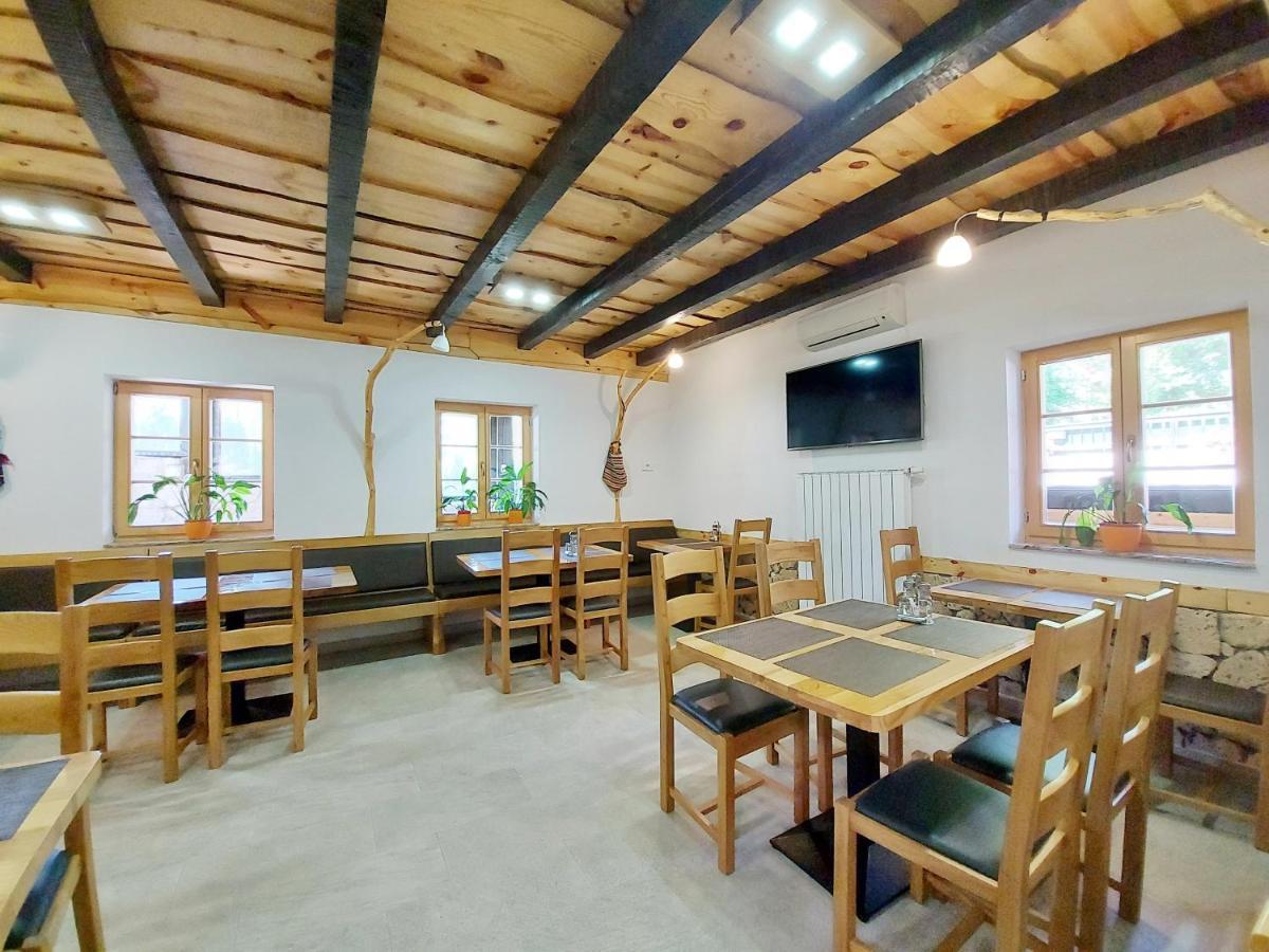 Plitvice Etno House I Bed & Breakfast พลิตวิชกา เยเซรา ภายนอก รูปภาพ