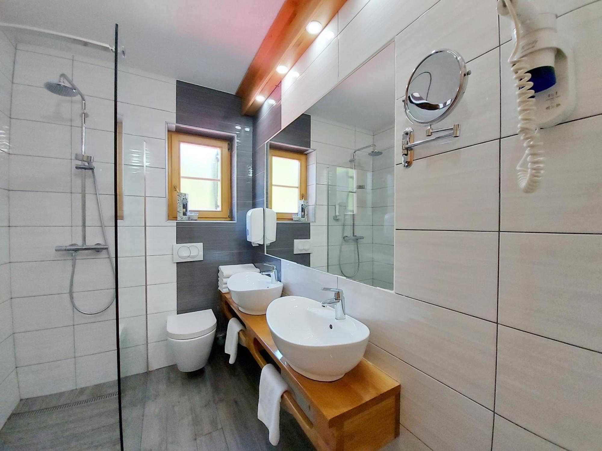 Plitvice Etno House I Bed & Breakfast พลิตวิชกา เยเซรา ภายนอก รูปภาพ